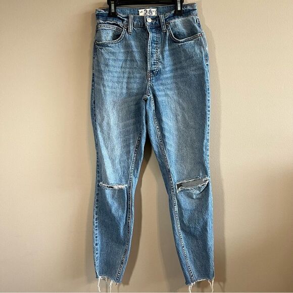 We The Free Denim - ✨ We The Free CRVY High Rise Button Fly Jeans 26